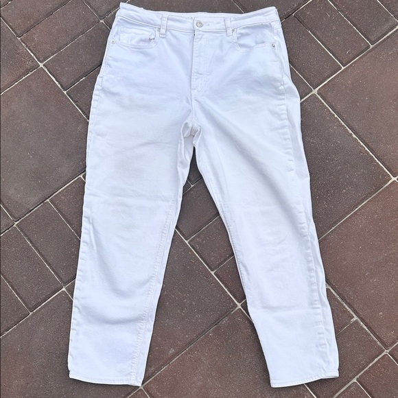 American Eagle Woman’s White Stretch Straight Leg Jeans - Picture 4 of 14